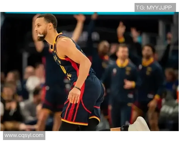 勇士库里对决雷霆全力以赴展现篮球魅力的精彩之战 勇士库里对决雷霆全力以赴展现篮球魅力的精彩之战